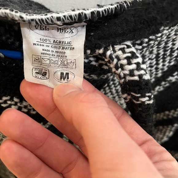 Bohemian Vagabond Sweater - Picture 2 of 3